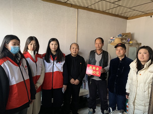 聚人道之力 绣人道之花